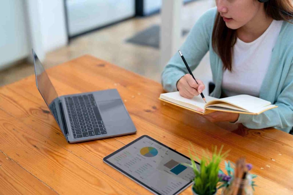 Professional Certification Courses That Increase Job Opportunities